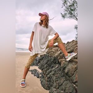 NWT FP Movement by Free People Women's Leg Day Tee XS White